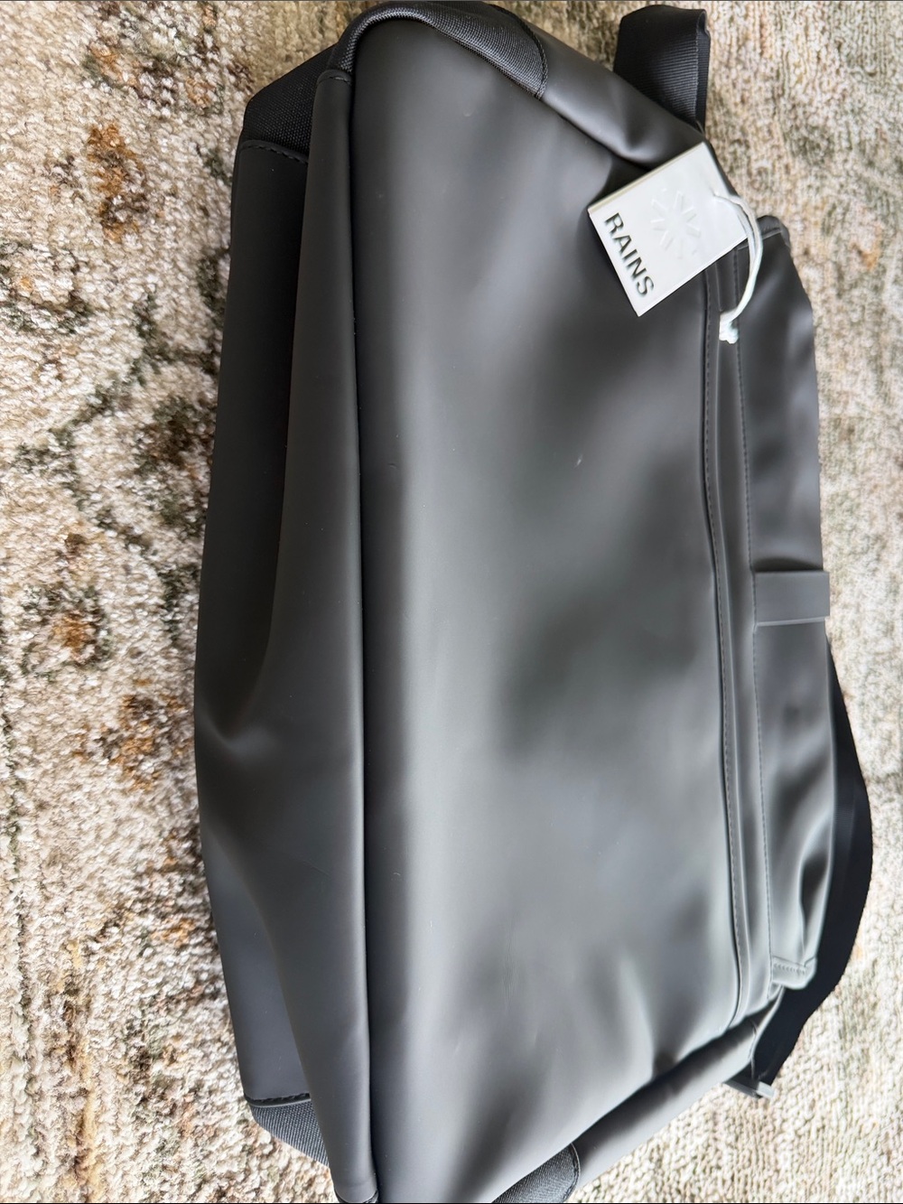 RAINS Messenger Bag W3 Black Waterproof Laptop Commuter Bag NWT - Picture 15 of 16